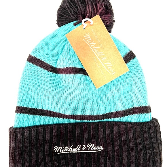 Mitchell & Ness Spurs Championship Knit - Picture 2 of 3